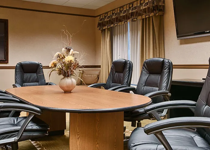 Best Western Plus Montezuma Inn And Suites